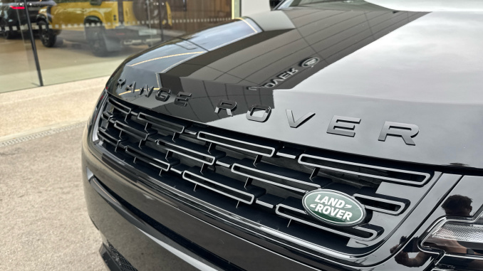 Land Rover Range Rover Evoque 2.0 D200 Hoxton Edition 5dr Auto Diesel Hatchback - Image 33